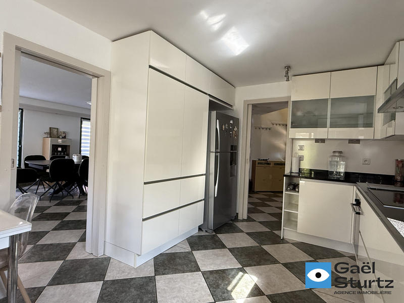 Maison contemporaine - 166 m² - 5 pièces