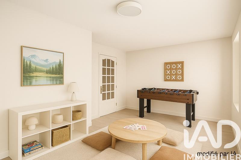 Maison - 210 m² - 6 pièces