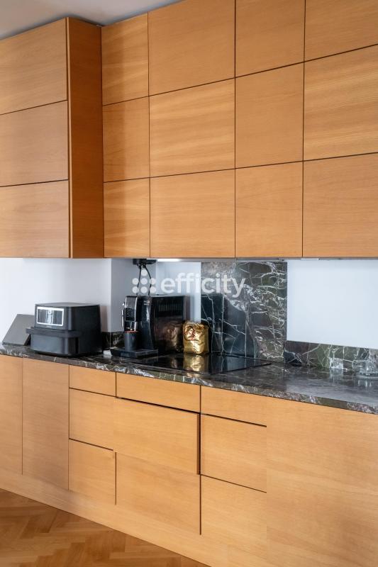 Appartement - 168 m² - 6 pièces