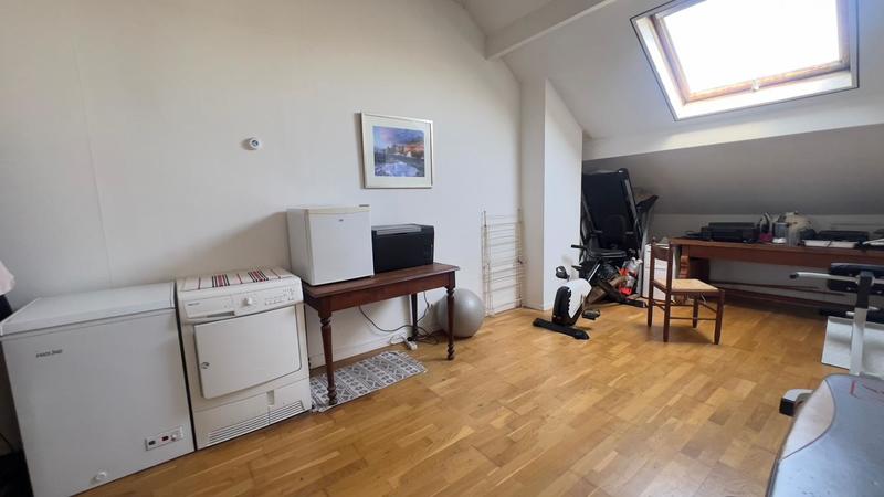 Maison - 173 m² - 7 pièces