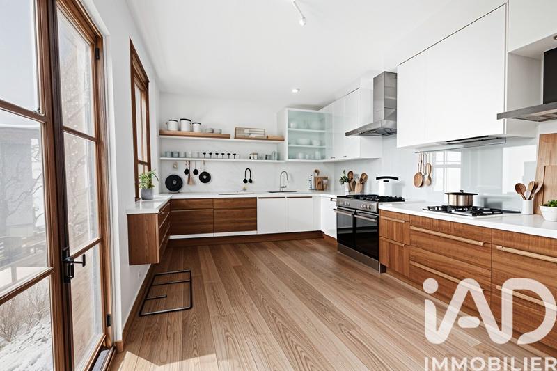 Maison - 90 m² - 5 pièces