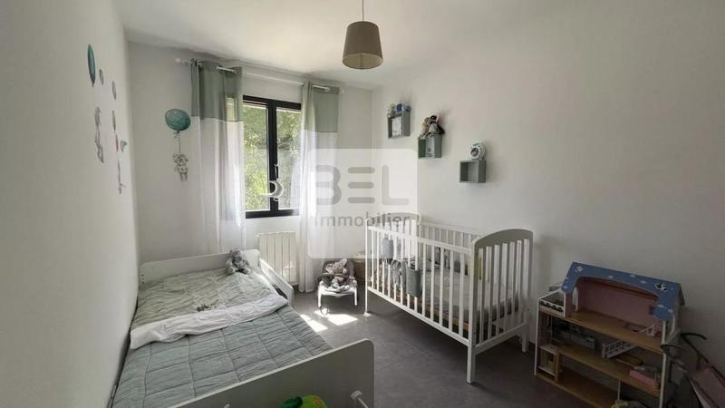 Maison - 94 m² - 5 pièces