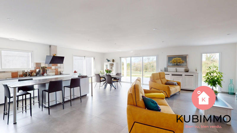 Maison - 120 m² - 5 pièces