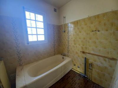 Maison traditionnelle - 80 m² - 4 pièces