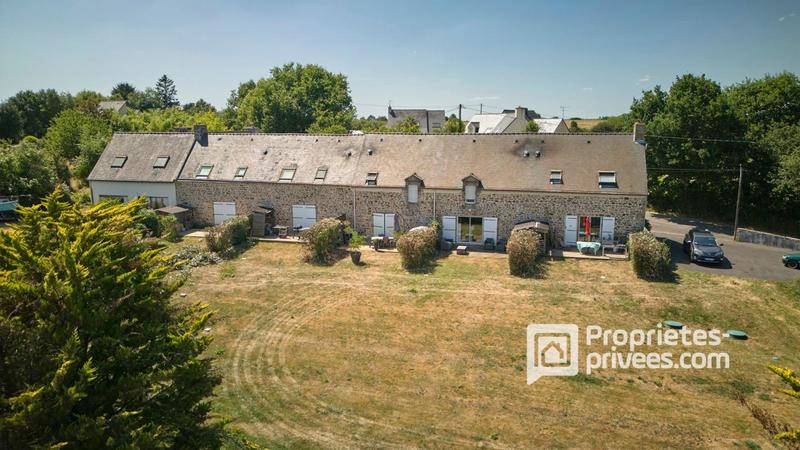 Longère - 2 318 m² - 20 pièces