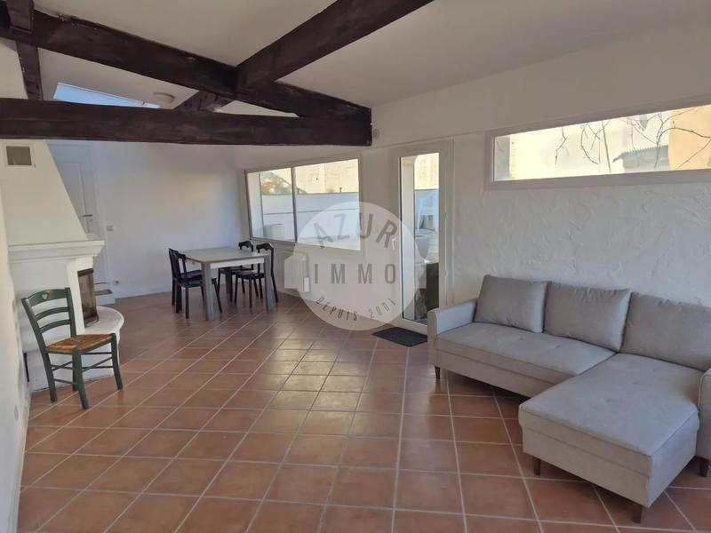 Appartement - 75 m² - 3 pièces