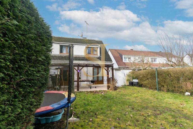 Maison - 83 m² - 5 pièces