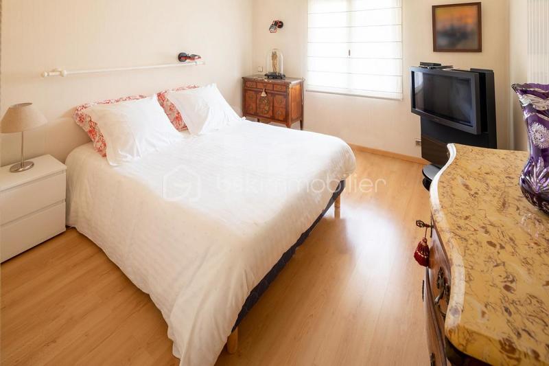 Maison d'architecte - 310 m² - 8 pièces