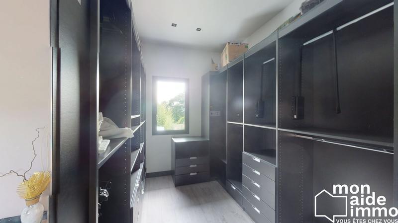 Maison contemporaine - 392 m² - 9 pièces