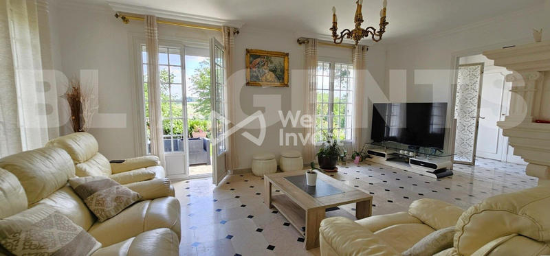 Maison - 140 m² - 6 pièces