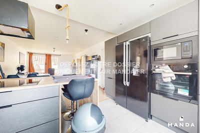 Chambre - 13 m² - 4 pièces