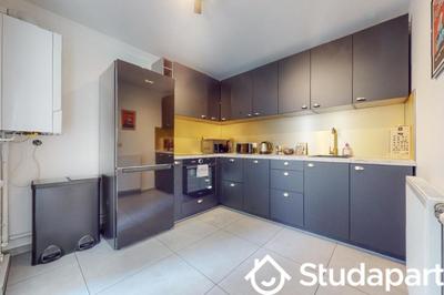 Chambre - 12 m² - 1 pièce