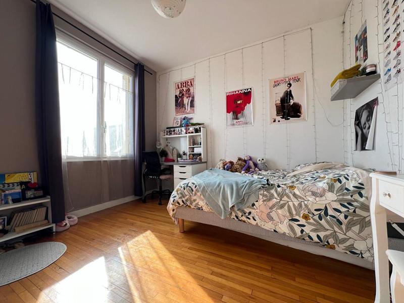 Maison - 159 m² - 8 pièces