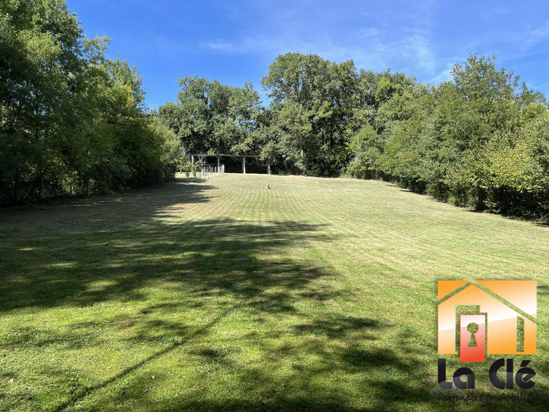 Maison ancienne - 286 m² - 8 pièces