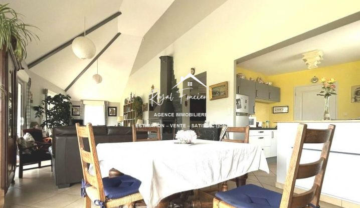 Maison contemporaine - 187 m² - 5 pièces