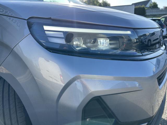 Opel combo cargo 19 991.00 Ht - m 650 Kg Bluehdi 130 Ch Eat8 Premium 3 Places Look Partner Berlingo Gris