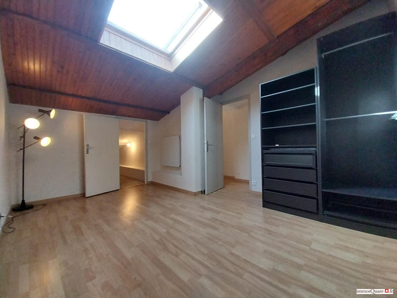 Appartement - 60 m² - 2 pièces