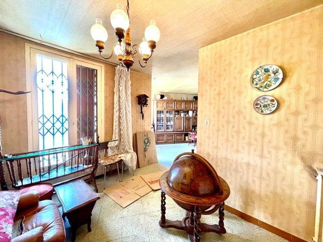 Appartement ancien - 90 m² - 5 pièces