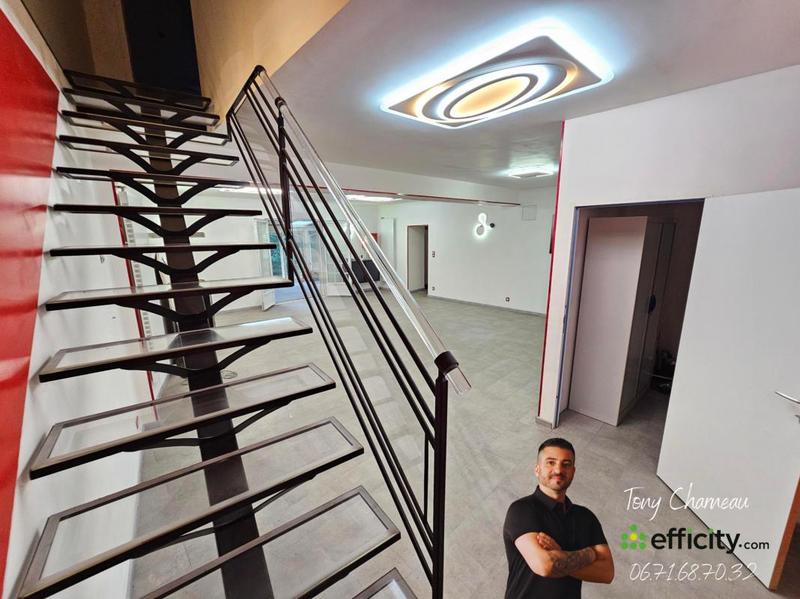 Maison - 280 m² - 6 pièces