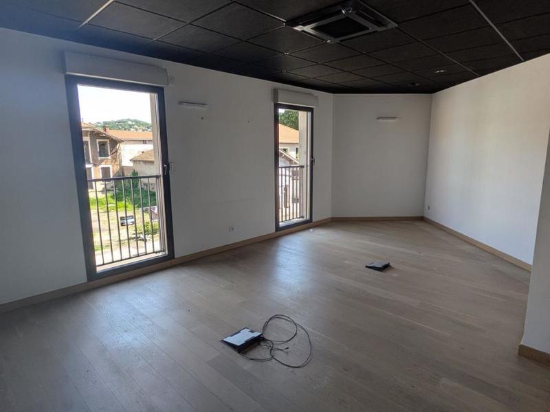 Appartement - 186 m² - 4 pièces