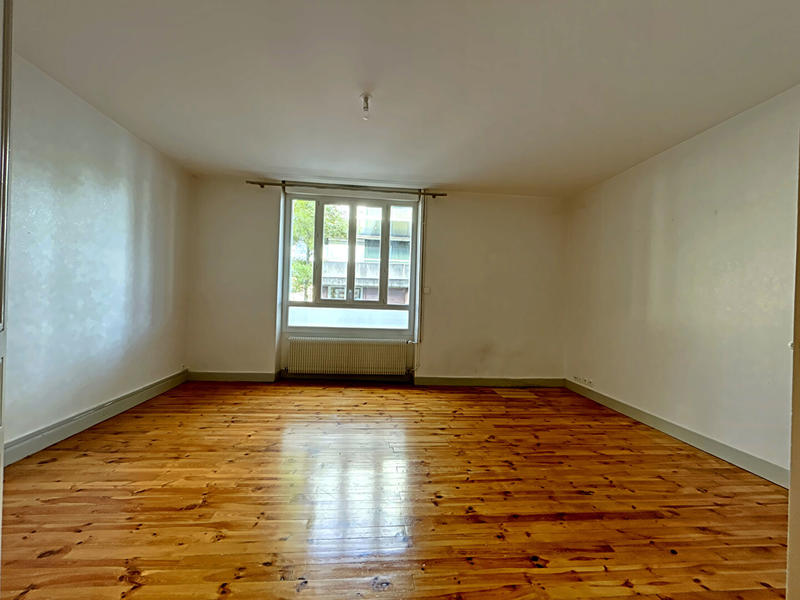 Appartement - 110 m² - 4 pièces