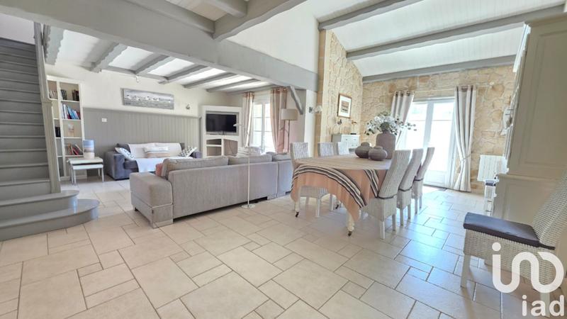 Maison - 215 m² - 8 pièces