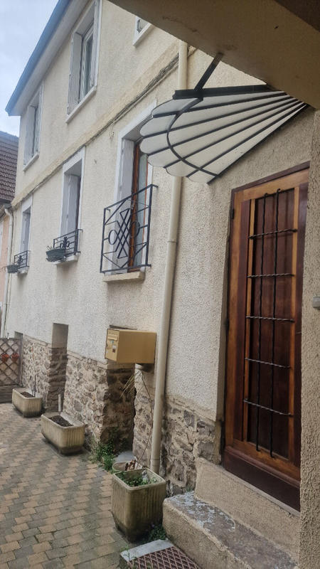 Maison - 74 m² - 5 pièces