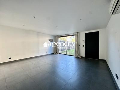 Maison - 81 m² - 4 pièces