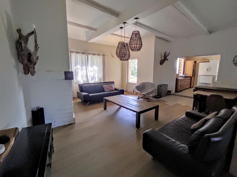 Maison - 270 m² - 11 pièces