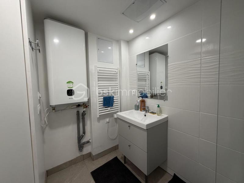 Studio - 28 m² - 2 pièces