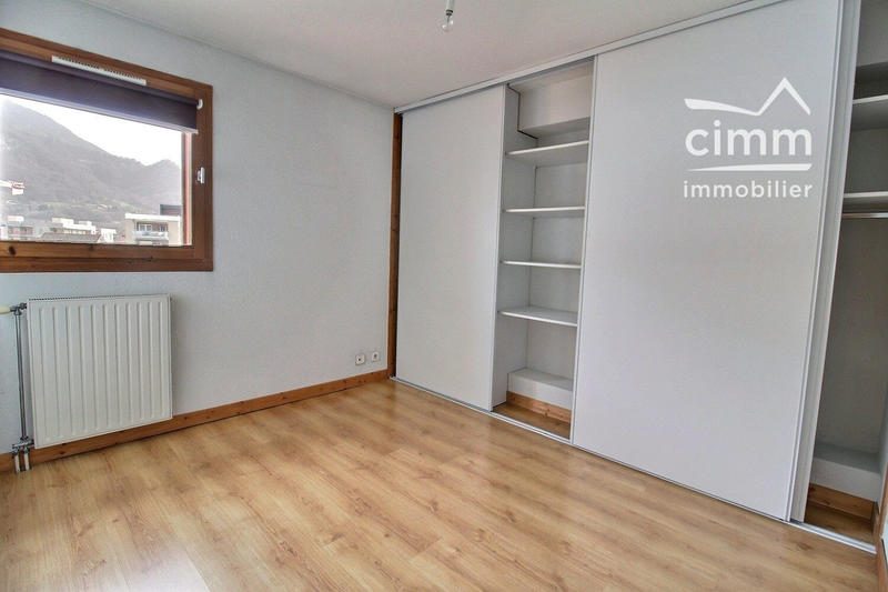 Appartement - 75 m² - 4 pièces