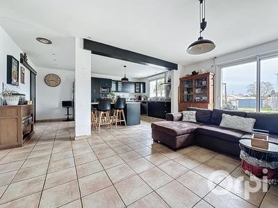 Maison - 130 m² - 6 pièces