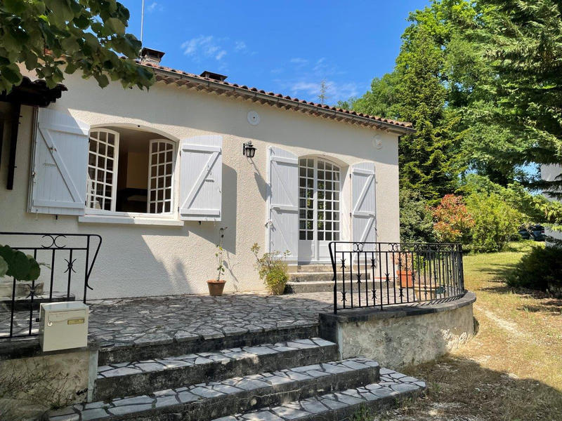 Maison - 94 m² - 6 pièces