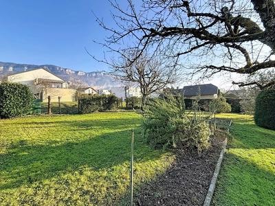 Maison - 220 m² - 5 pièces