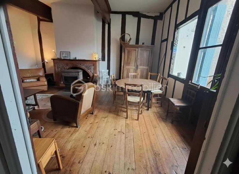 Demeure - 260 m² - 9 pièces