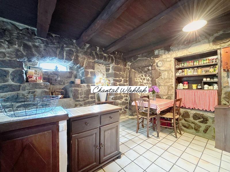 Maison - 98 m² - 5 pièces