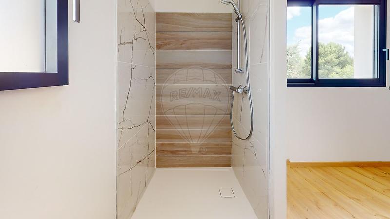 Maison - 182 m² - 7 pièces