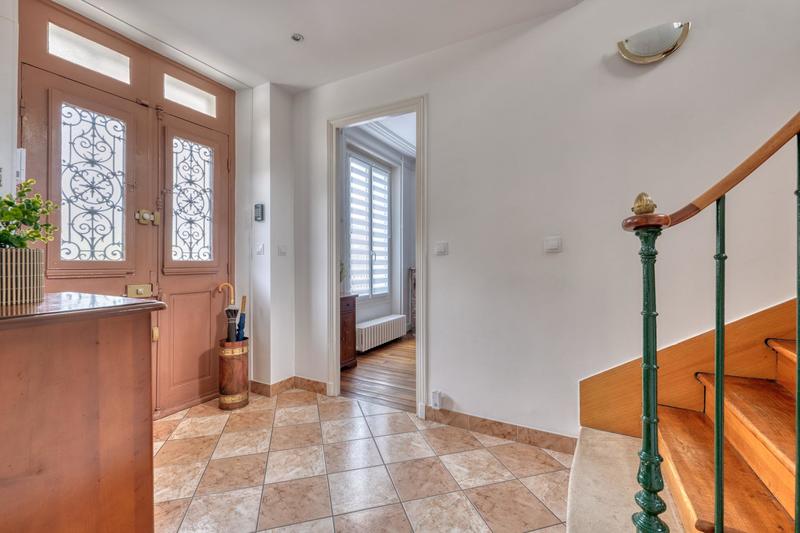 Maison - 170 m² - 7 pièces