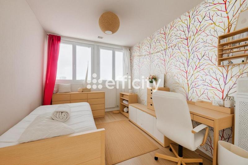 Appartement ancien - 72 m² - 4 pièces