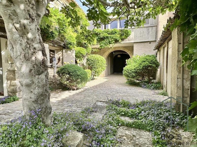 Maison - 193 m² - 5 pièces