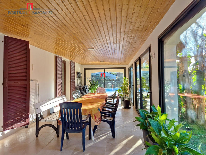 Maison traditionnelle - 161 m² - 5 pièces