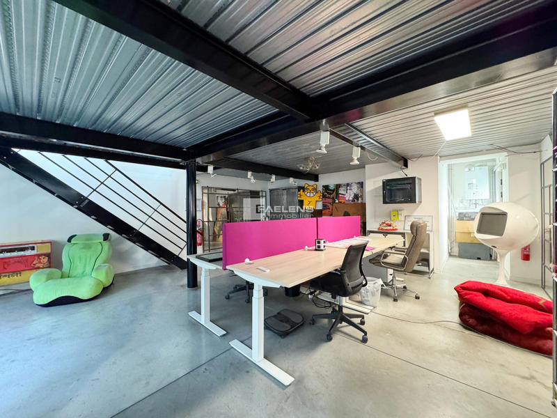 Bureau - 390 m²