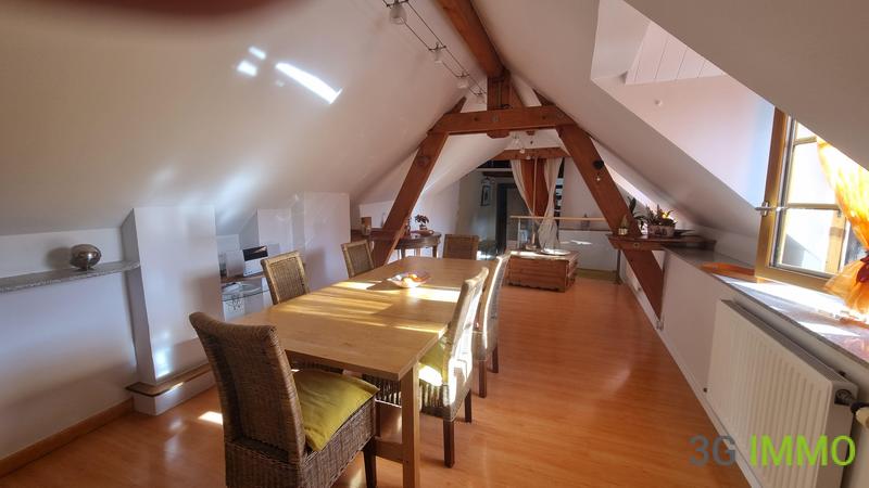 Appartement - 109 m² - 8 pièces