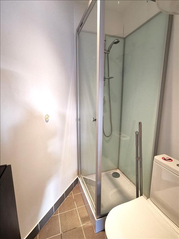 Studio - 15 m² - 1 pièce