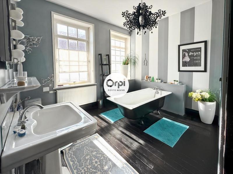 Maison - 92 m² - 4 pièces