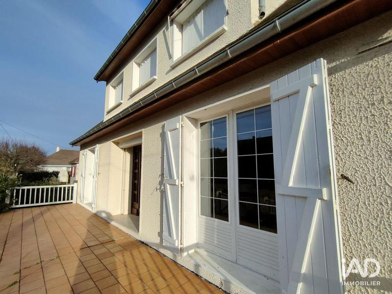 Maison - 122 m² - 4 pièces