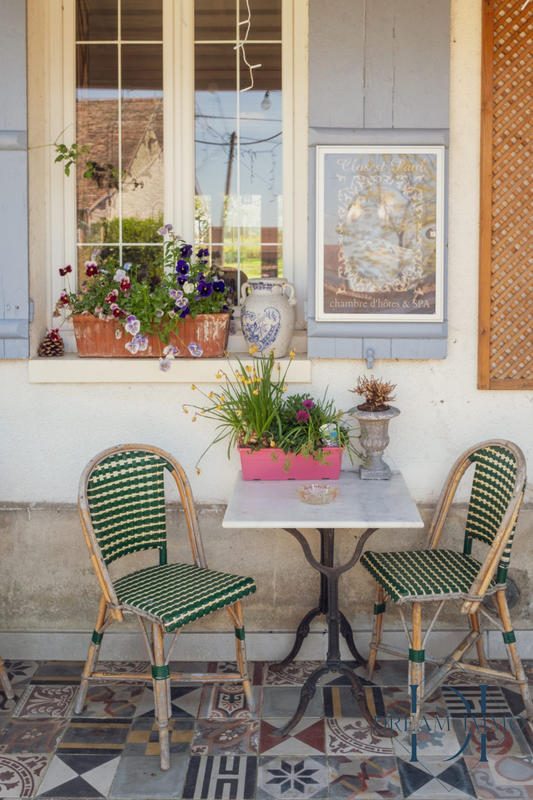 Maison - 288 m² - 13 pièces