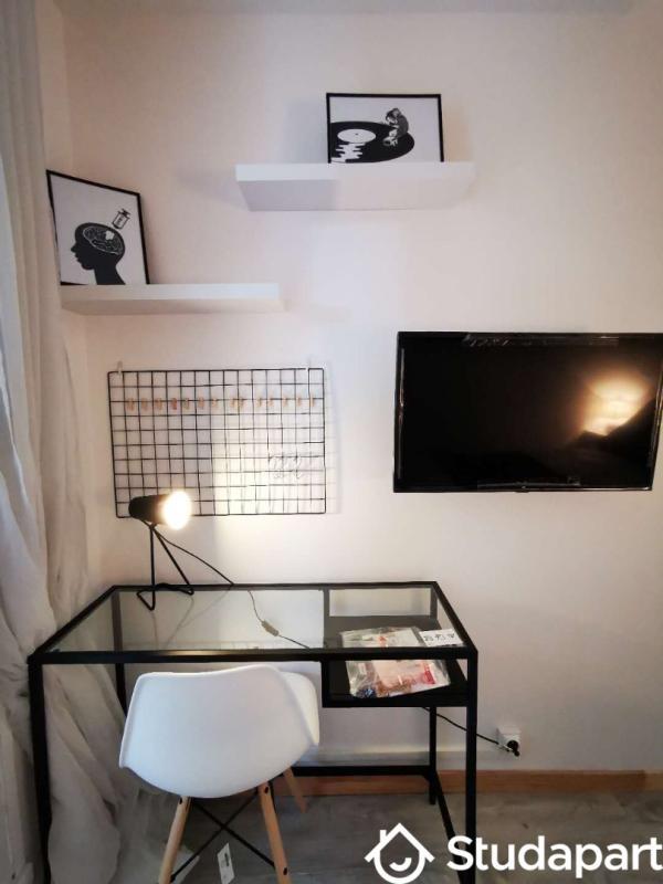 Chambre - 12 m² - 1 pièce