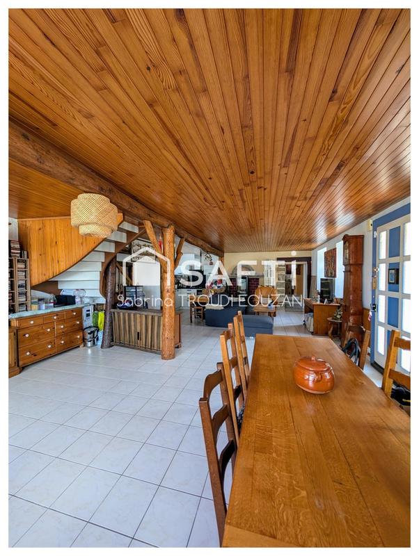 Maison - 151 m² - 6 pièces