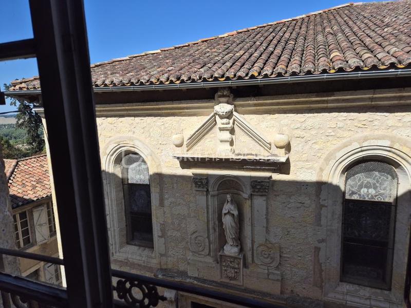 Maison ancienne - 330 m² - 15 pièces